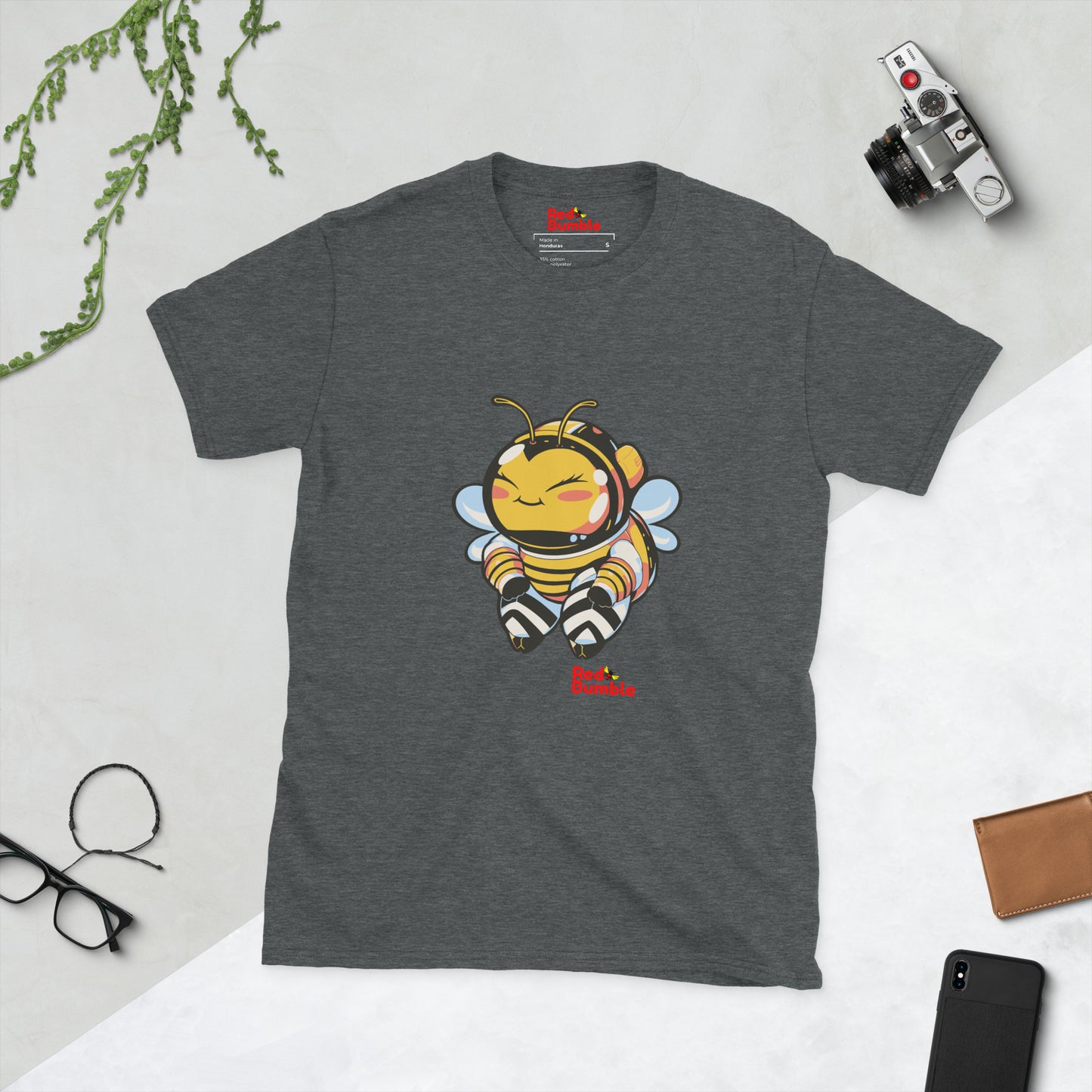 UNISEX SHORT SLEEVE T-SHIRT Bee a Cute Astronaut