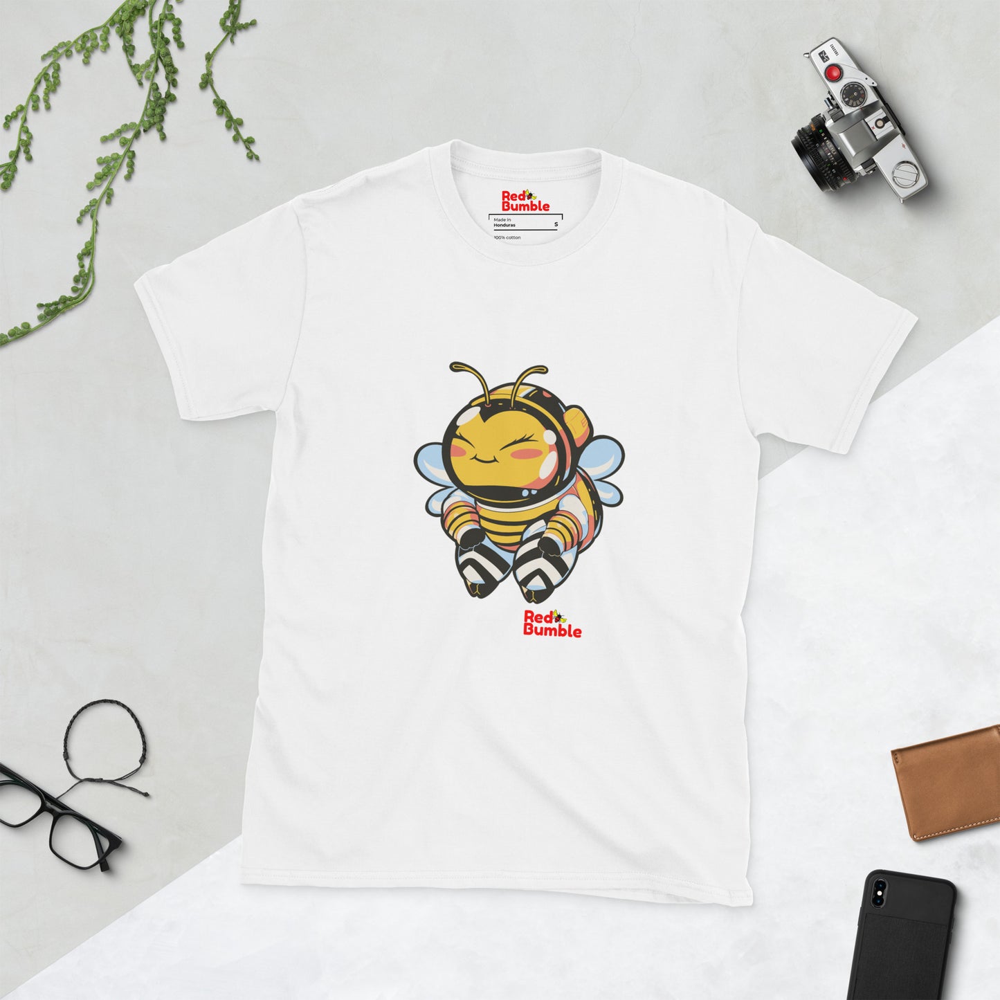 UNISEX SHORT SLEEVE T-SHIRT Bee a Cute Astronaut